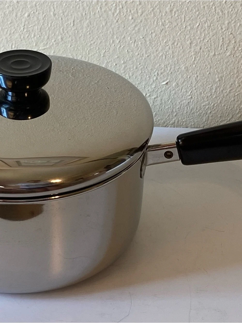 Revere Ware 2 Quart Polished Stainless Steel Saucepan with Lid